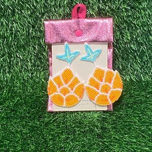 New simple sweet/simply southern summer earrings r they pineapple flower shells?